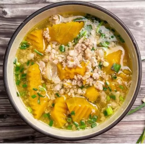 Canh bí đỏ thịt bằm