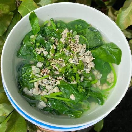 Canh hến mồng tơi