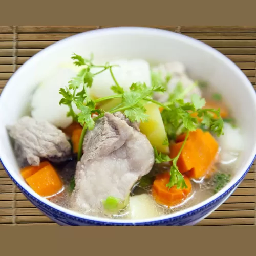 Canh sườn non hầm rau củ