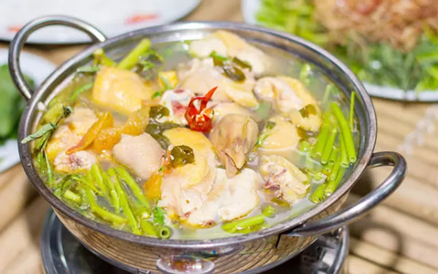 Lẩu gà chọi hầm sả - 1kg