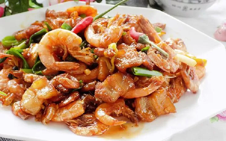 Tôm rim thịt ba chỉ