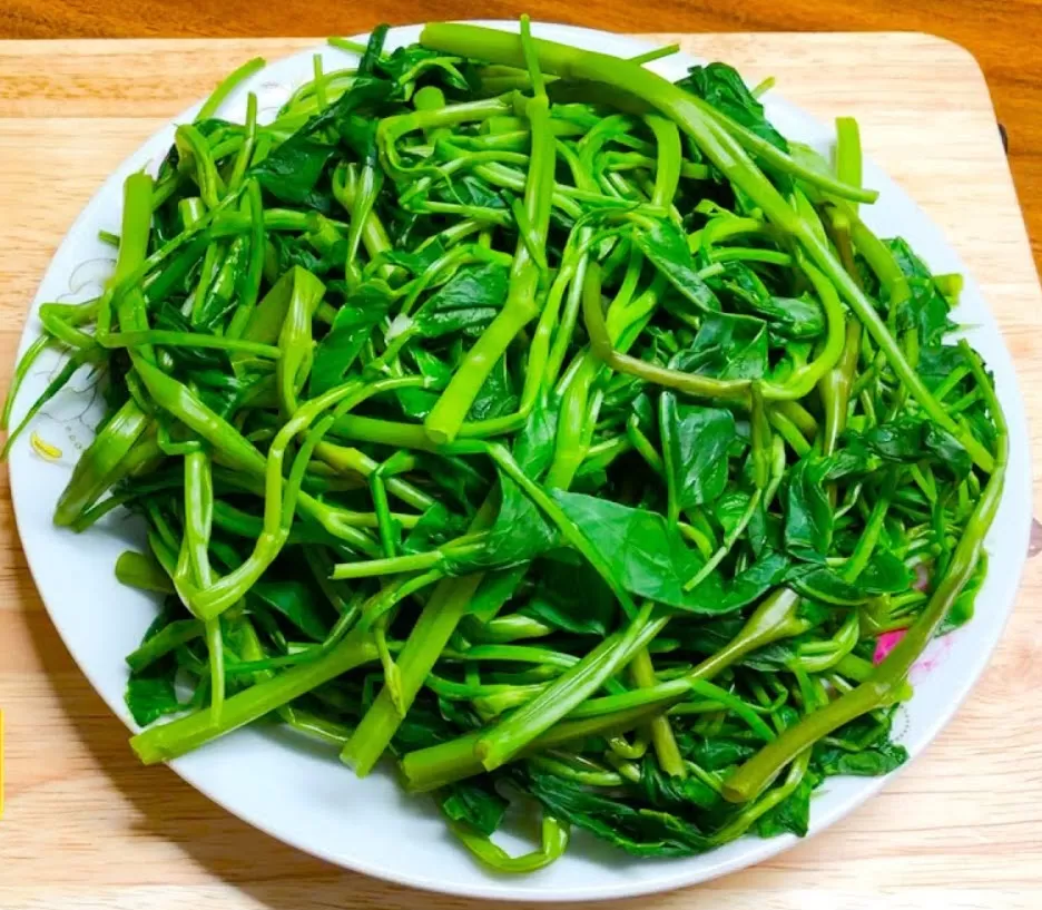 Rau muống luộc